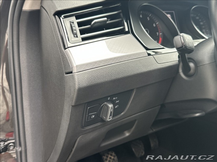 Volkswagen Passat 1,5 TSI 150PS Business 2023