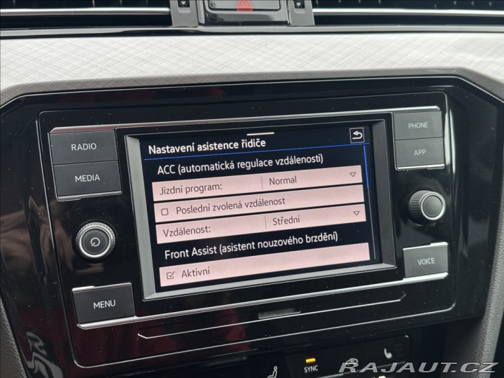 Volkswagen Passat 1,5 TSI 150PS Business 2023