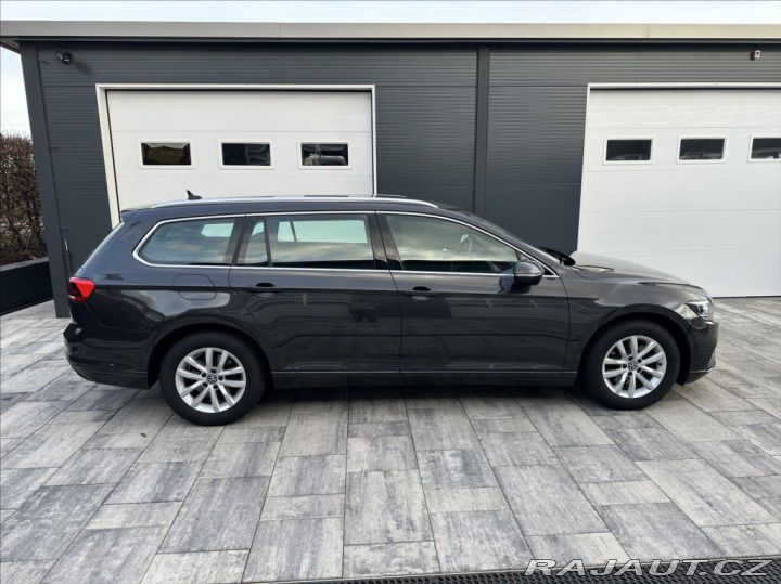 Volkswagen Passat 1,5 TSI 150PS Business M 2023