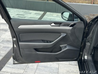 Volkswagen Passat 1,5 TSI 150PS  Business M 2023