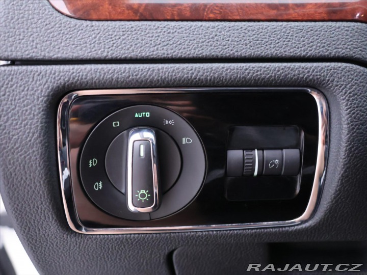 Škoda Superb 2,0 TDI 125kW DSG Eleganc 2010