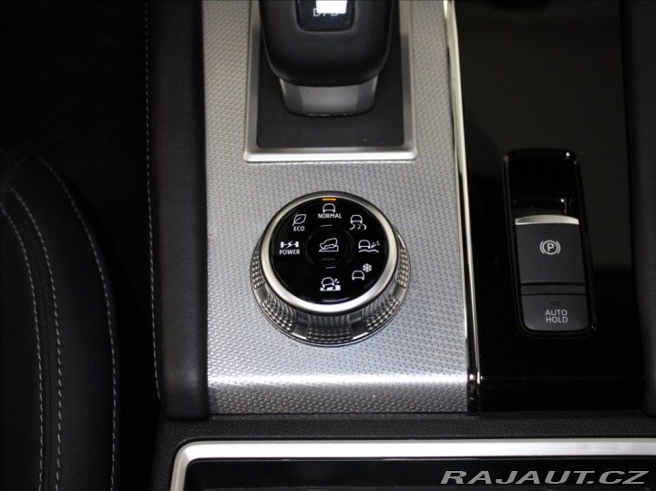 Mitsubishi Outlander 2,4 PHEV AWD Instyle TAŽN 2025