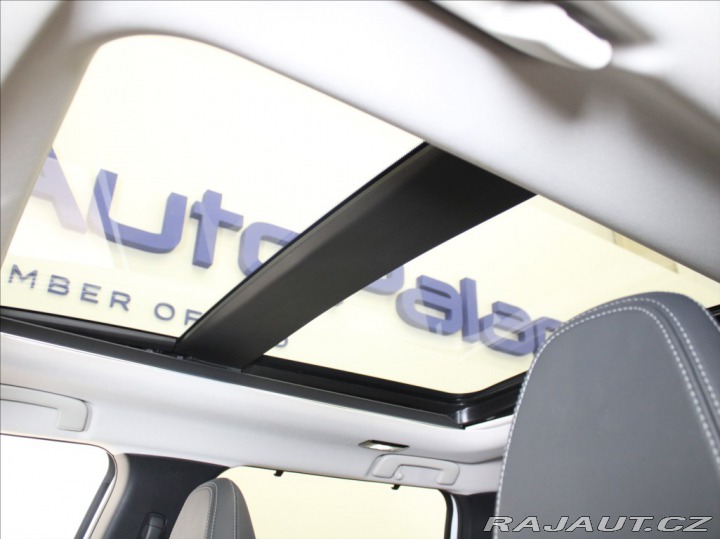 Mitsubishi Outlander 2,4 PHEV AWD Instyle TAŽN 2025