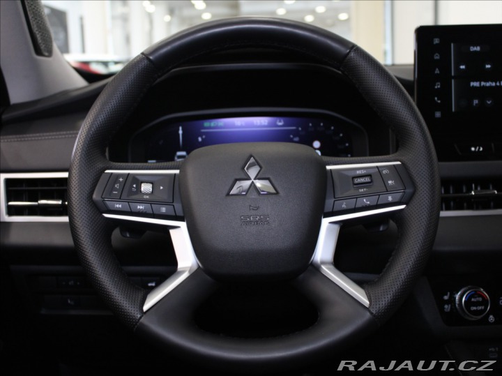 Mitsubishi Outlander 2,4 PHEV AWD Instyle TAŽN 2025