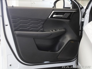 Mitsubishi Outlander 2,4 PHEV AWD Instyle TAŽN 2025