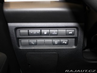 Mitsubishi Outlander 2,4 PHEV AWD Instyle TAŽN 2025