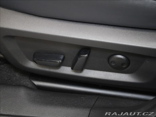 Mitsubishi Outlander 2,4 PHEV AWD Instyle TAŽN 2025