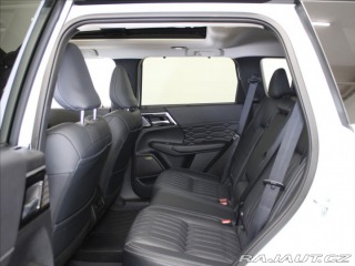 Mitsubishi Outlander 2,4 PHEV AWD Instyle TAŽN 2025