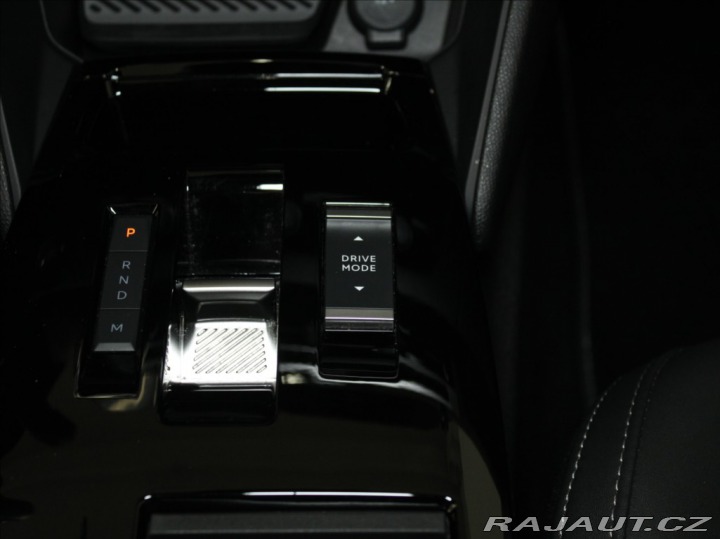 Citroën C4 1,2 PT 96kW AT MAX Faceli 2025