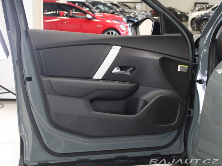 Citroën C4 1,2 PT 96kW AT MAX Faceli 2025