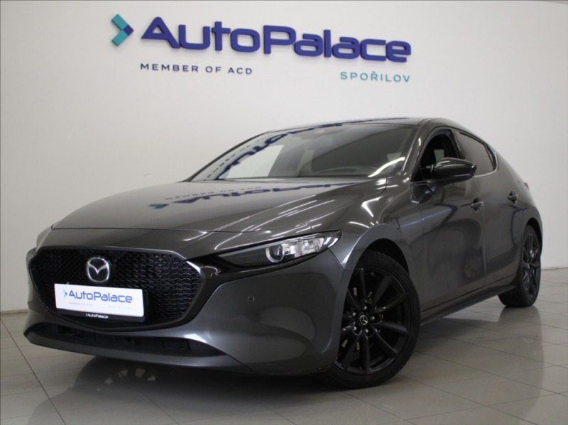 Mazda 3 2,0 G150 Homura 1.majitel