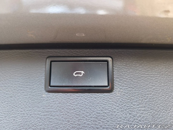 Volkswagen Multivan 2,0   BITDI 2018