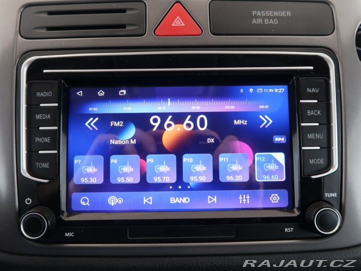 Volkswagen Tiguan  2010