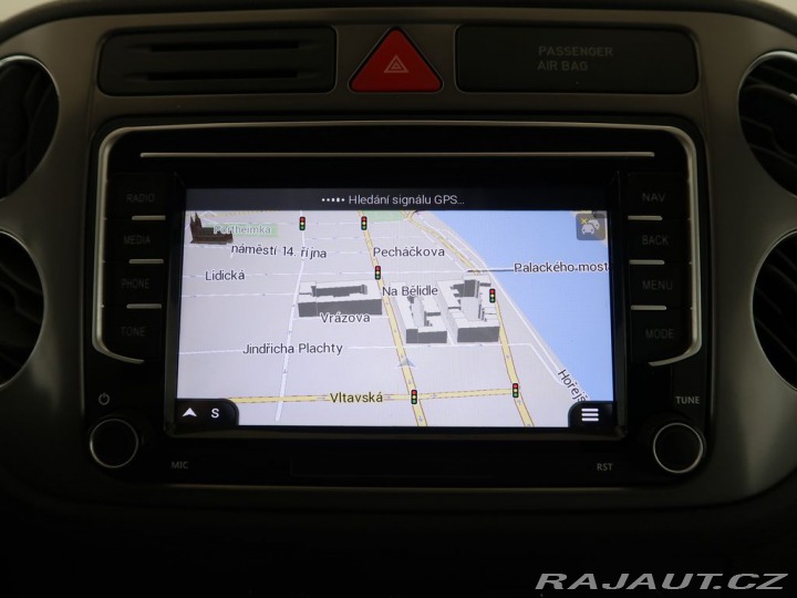 Volkswagen Tiguan  2010