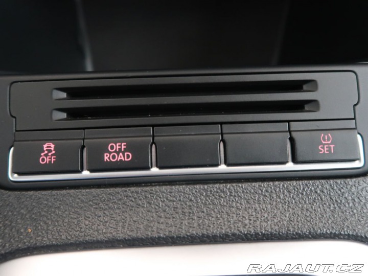 Volkswagen Tiguan  2010