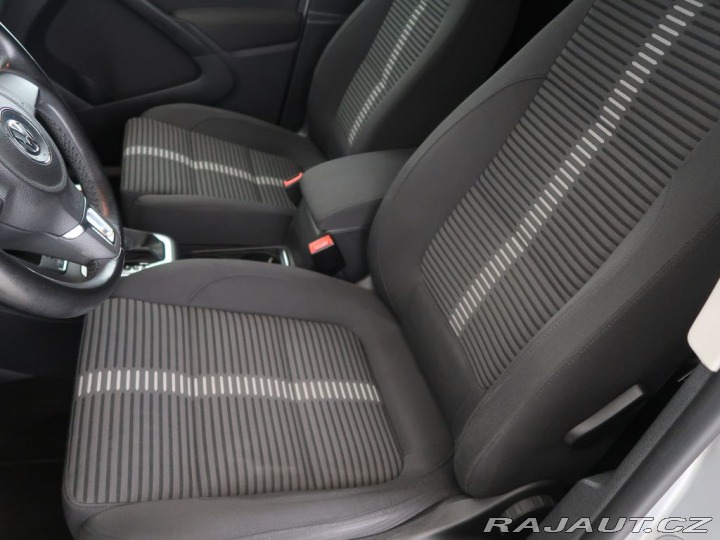 Volkswagen Tiguan  2010