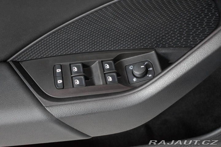 Škoda Octavia SCOUT TDI 147kW 4x4*TAŽNÉ 2023