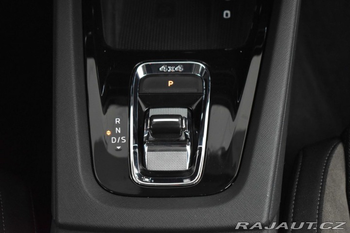 Škoda Octavia SCOUT TDI 147kW 4x4*TAŽNÉ 2023