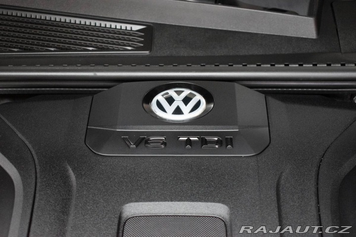 Volkswagen Touareg 3.0TDI R-LINE*TAŽNÉ*WEBAS 2020