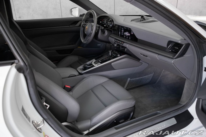 Porsche 911 992 CARRERA 4*BLACK PAKET 2019