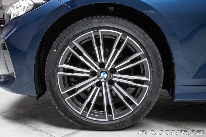 BMW 3 320d xD NEZ. TOPENÍ*ZÁRUK 2023