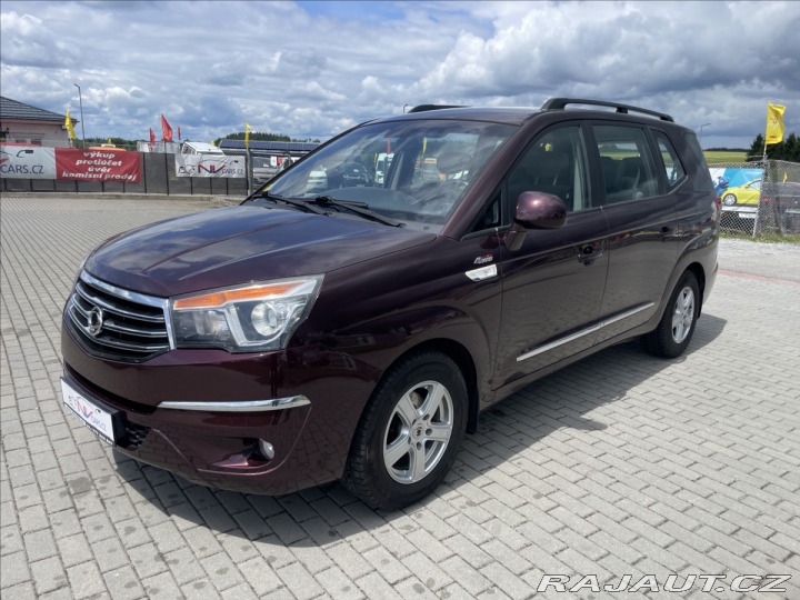 SsangYong Ostatní modely Rodius 2,0 CRD 114kw 4x4 7mist o 2014