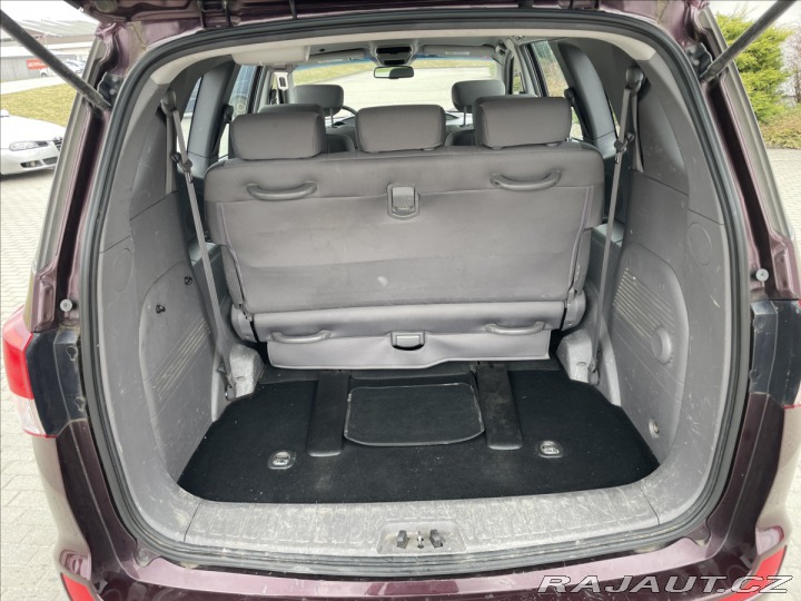 SsangYong Ostatní modely Rodius 2,0 D 114kw 4x4 7mist odp 2014