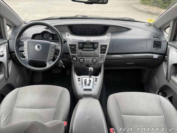 SsangYong Ostatní modely Rodius 2,0 D 114kw 4x4 7mist odp 2014