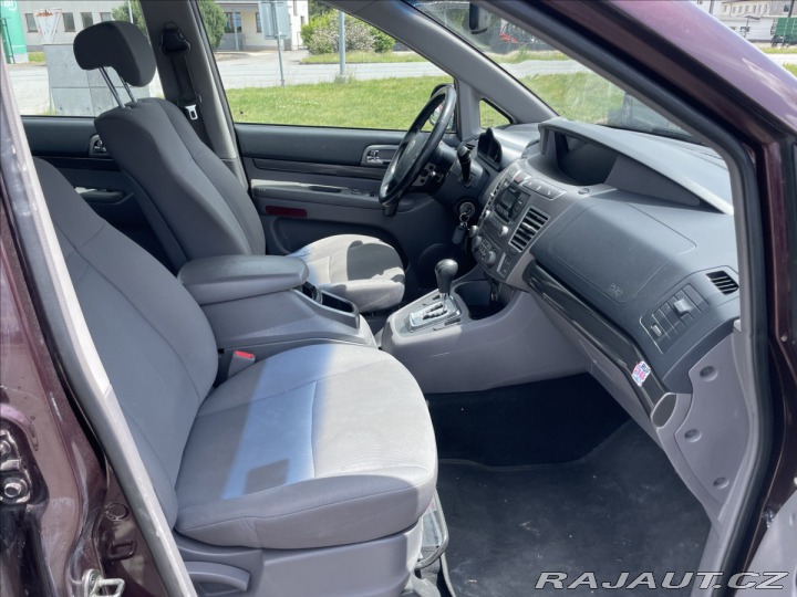 SsangYong Ostatní modely Rodius 2,0 CRD 114kw 4x4 7mist o 2014