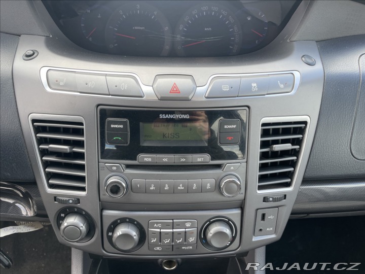 SsangYong Ostatní modely Rodius 2,0 CRD 114kw 4x4 7mist o 2014