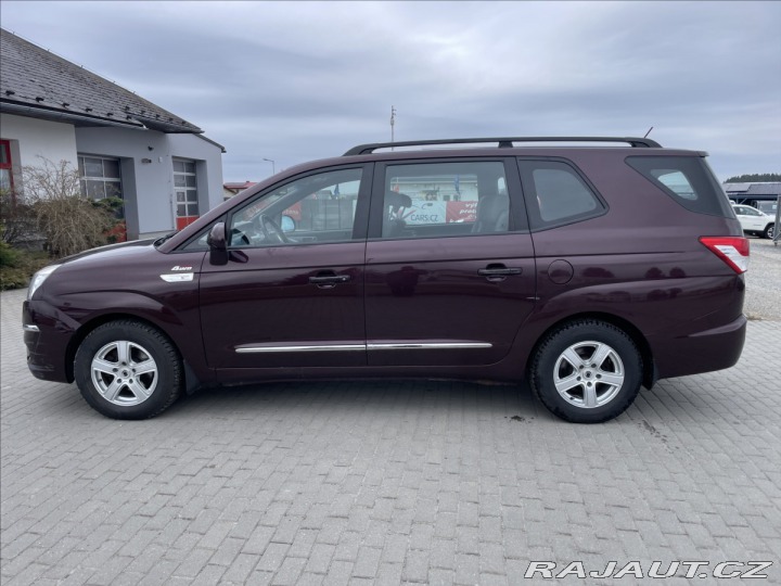 SsangYong Ostatní modely Rodius 2,0 D 114kw 4x4 7mist odp 2014