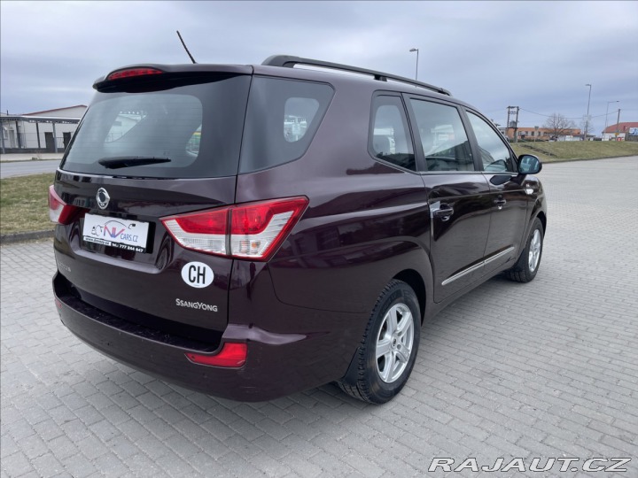 SsangYong Ostatní modely Rodius 2,0 D 114kw 4x4 7mist odp 2014