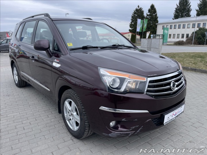 SsangYong Ostatní modely Rodius 2,0 D 114kw 4x4 7mist odp 2014