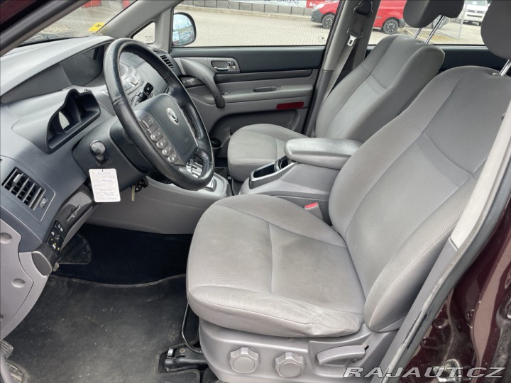 SsangYong Ostatní modely Rodius 2,0 D 114kw 4x4 7mist odp 2014