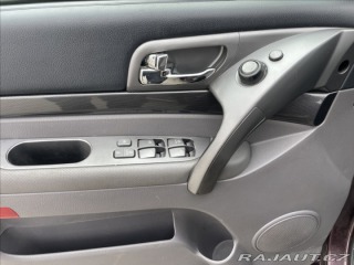 SsangYong Ostatní modely Rodius 2,0 D 114kw 4x4 7mist odp 2014