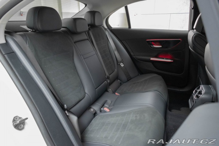 Mercedes-Benz C C 220d 4MATIC*NIGHT*ZÁRUK 2024