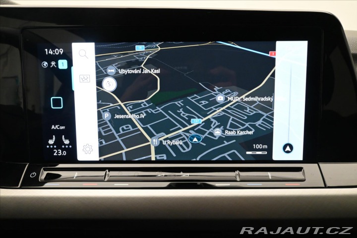 Volkswagen Golf 2,0 TDI 110 kW Life Záruk 2023