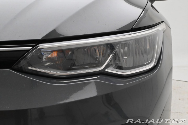 Volkswagen Golf 2,0 TDI 110 kW Life Záruk 2023