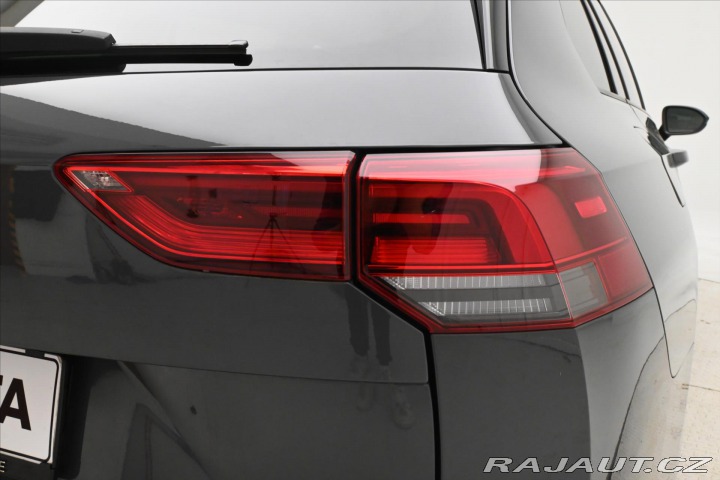 Volkswagen Golf 2,0 TDI 110 kW Life Záruk 2023