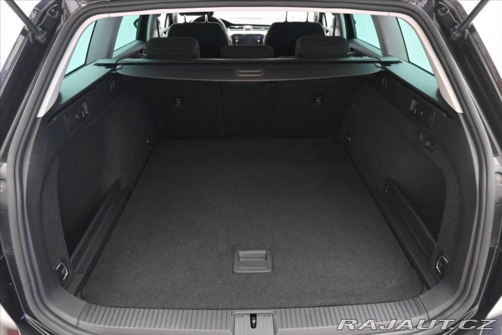 Volkswagen Passat 2,0 TDI 110 kW DSG Busine 2022