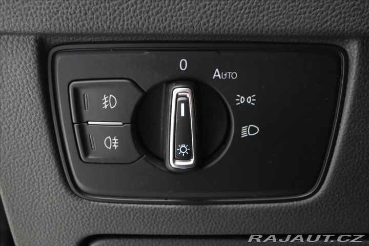 Volkswagen Passat 2,0 TDI 110 kW DSG Busine 2022