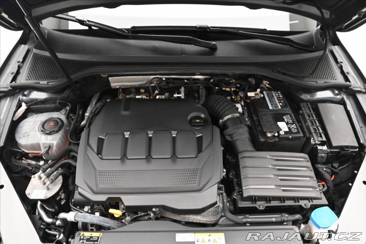 Volkswagen Passat 2,0 TDI 110 kW DSG Busine 2022