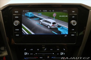 Volkswagen Passat 2,0 TDI 110 kW DSG Busine 2022