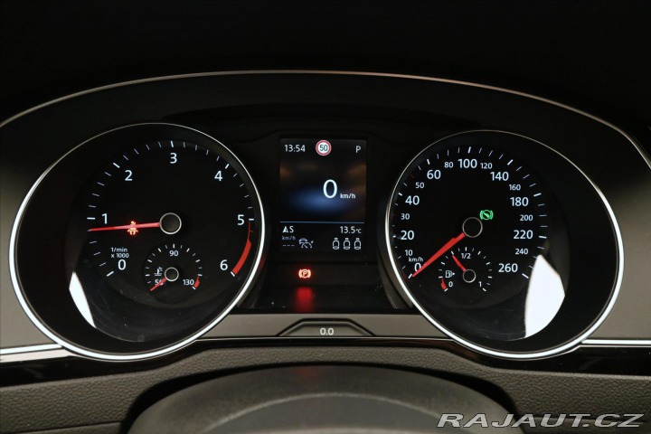 Volkswagen Passat 2,0 TDI 110kW DSG Busines 2022