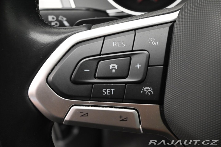 Volkswagen Passat 2,0 TDI 110kW DSG Busines 2022