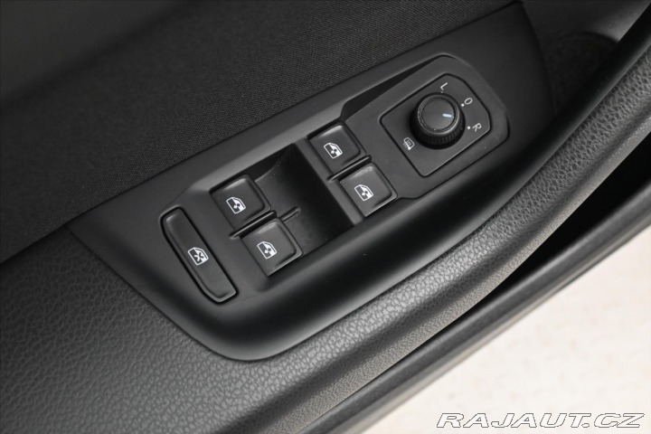 Volkswagen Passat 2,0 TDI 110kW DSG Busines 2022