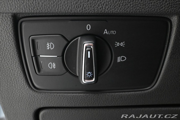 Volkswagen Passat 2,0 TDI 110kW DSG Busines 2022