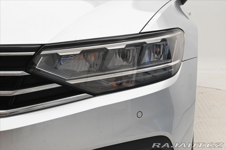 Volkswagen Passat 2,0 TDI 110kW DSG Busines 2022