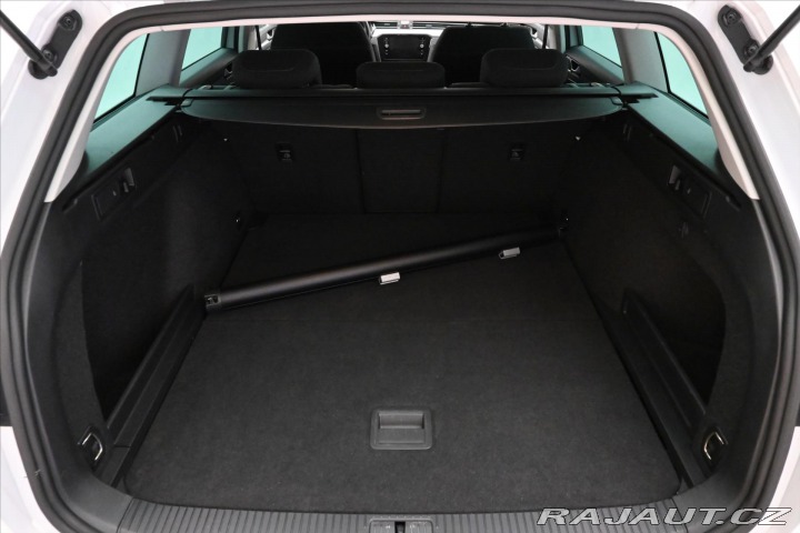 Volkswagen Passat 2,0 TDI 110 kW DSG BUSINE 2022