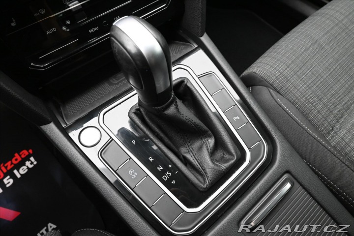 Volkswagen Passat 2,0 TDI 110 kW DSG BUSINE 2022